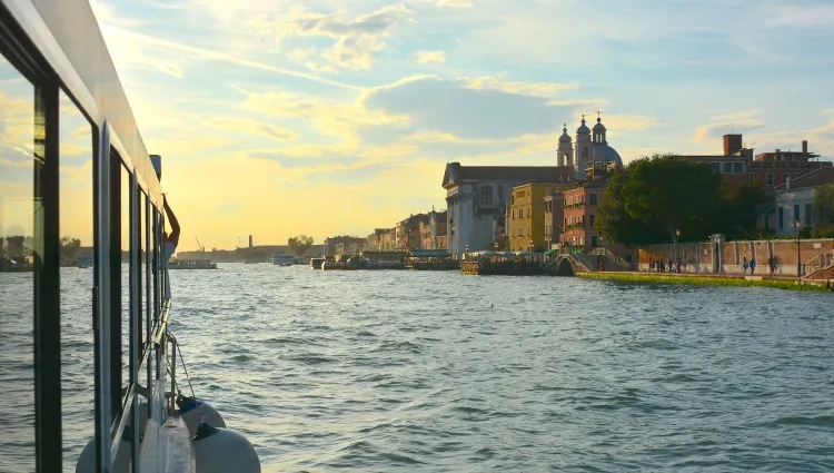 Navigation à Venise sur le Michelangelo 