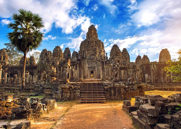 Des temples d'Angkor au delta du Mékong (formule port/port)