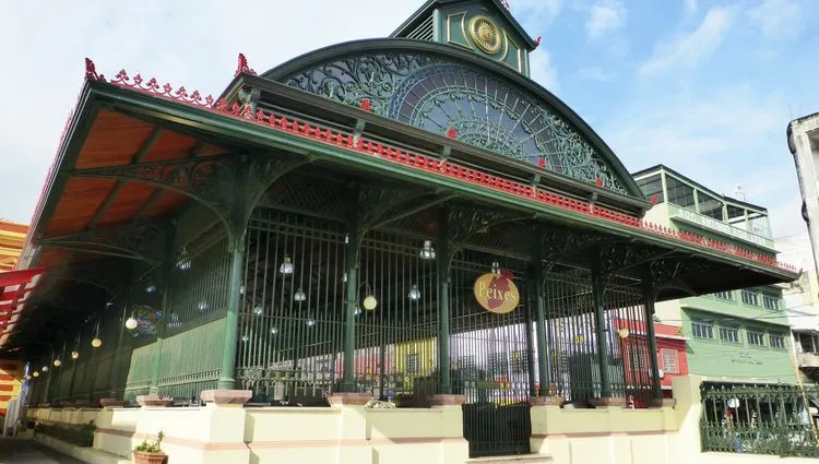 Le marché couvert de Adolpho à Lisbonne 