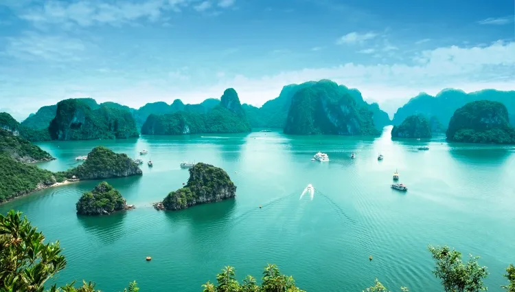 La longue baie d'halong au Viet Nam 