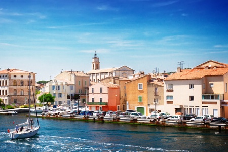 Les plus belles escales du Rhône et de la Saône De Martigues, porte de la Méditerranée à Lyon (formule port/port)