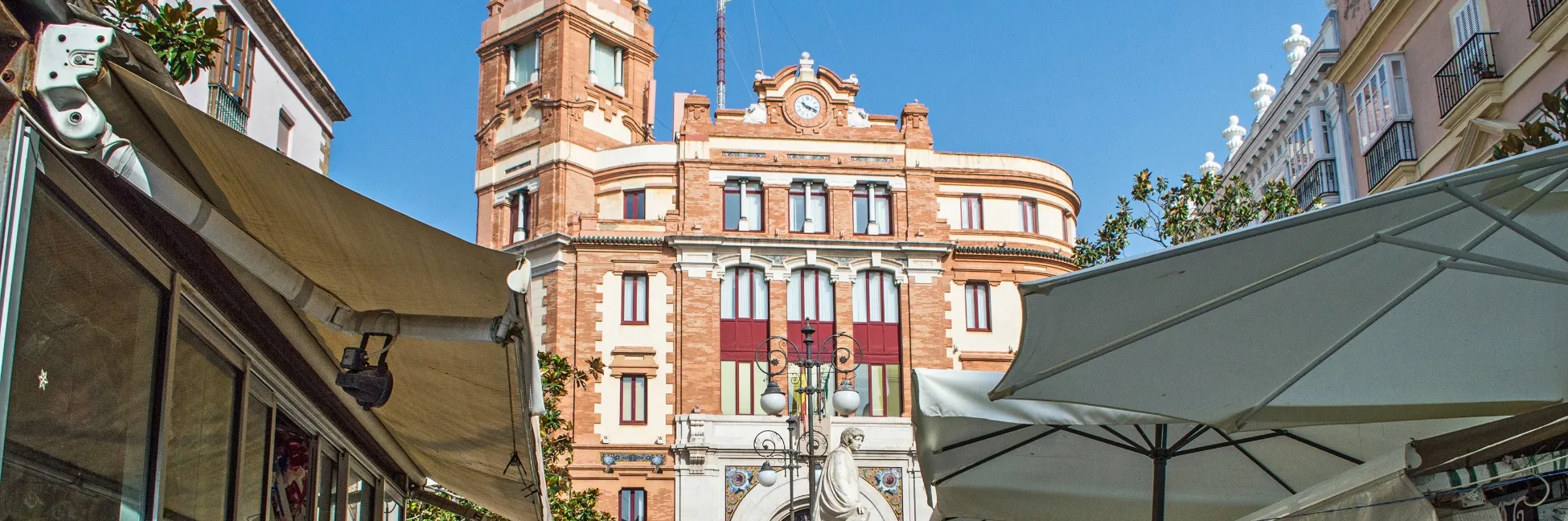 Marche dans Cadix en Espagne