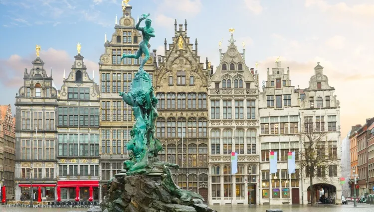 La beauté de la Grand-Place d'Anvers 