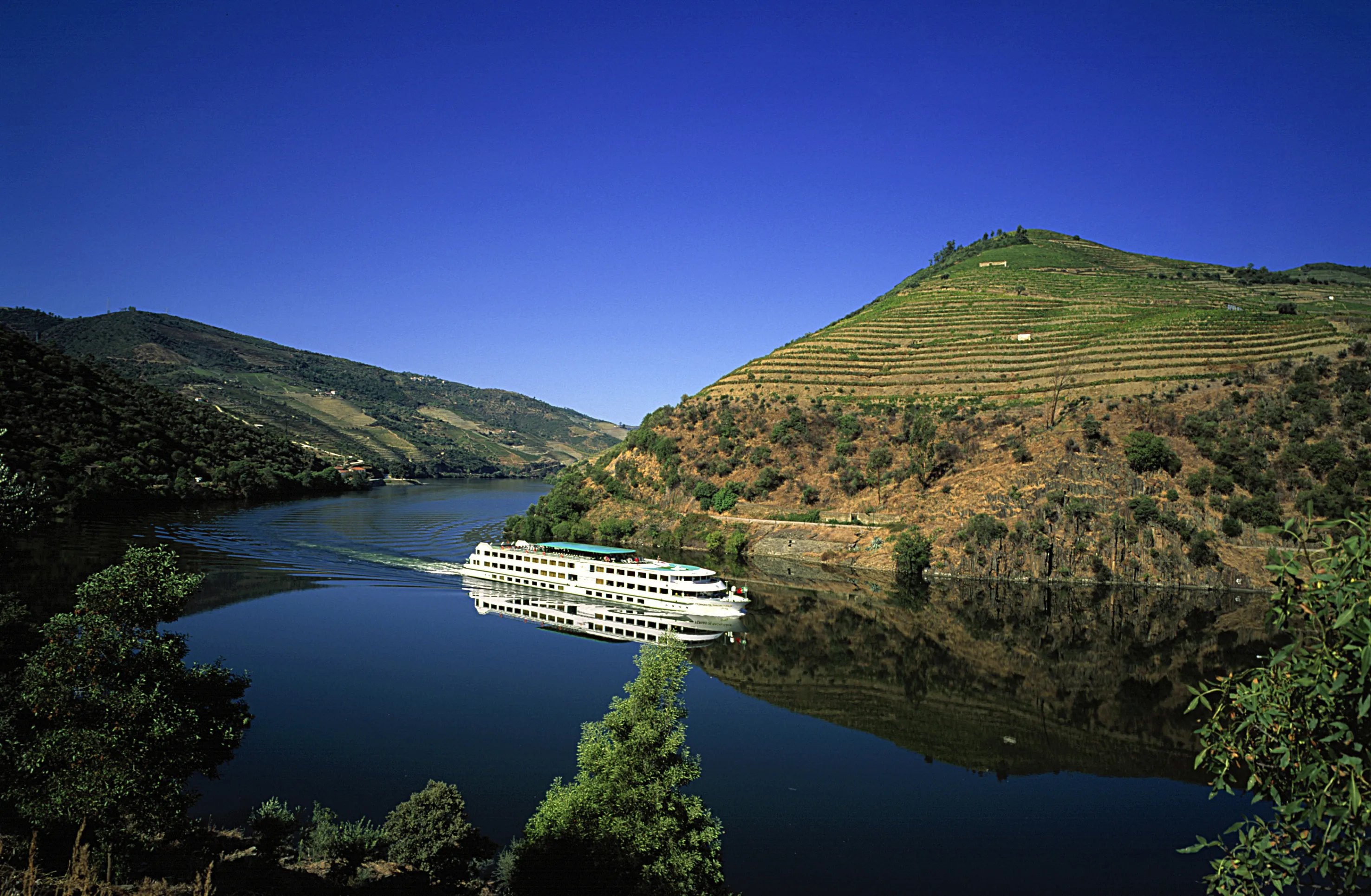 MS Fernao de Magalhaes sailing on the Douro