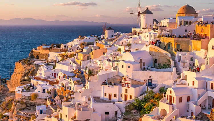 Tours to Greece 2024: Uncover the Beauty of the Mediterranean