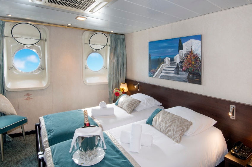 Double cabin on the main deck
