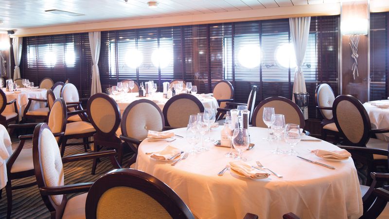 restaurant