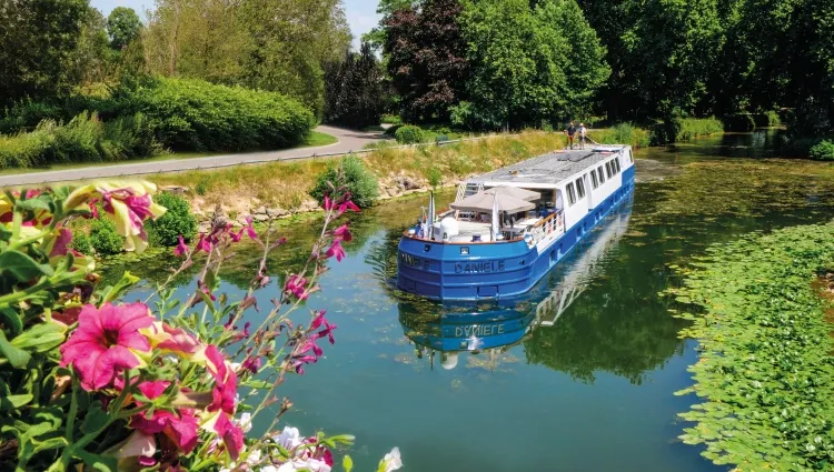 Péniche Danièle en Bourgogne 