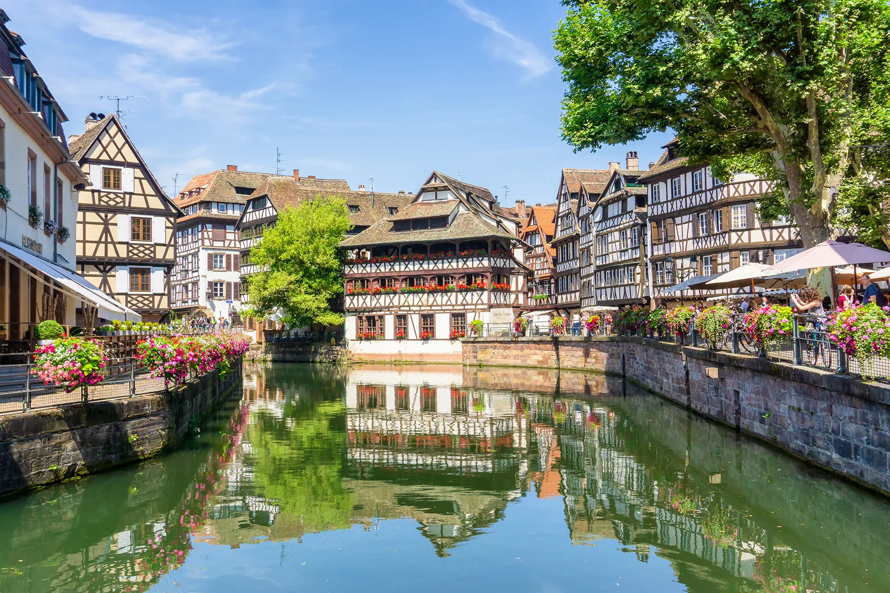 Maisons fleuries du quartier de la Petite France à Strasbourg 
