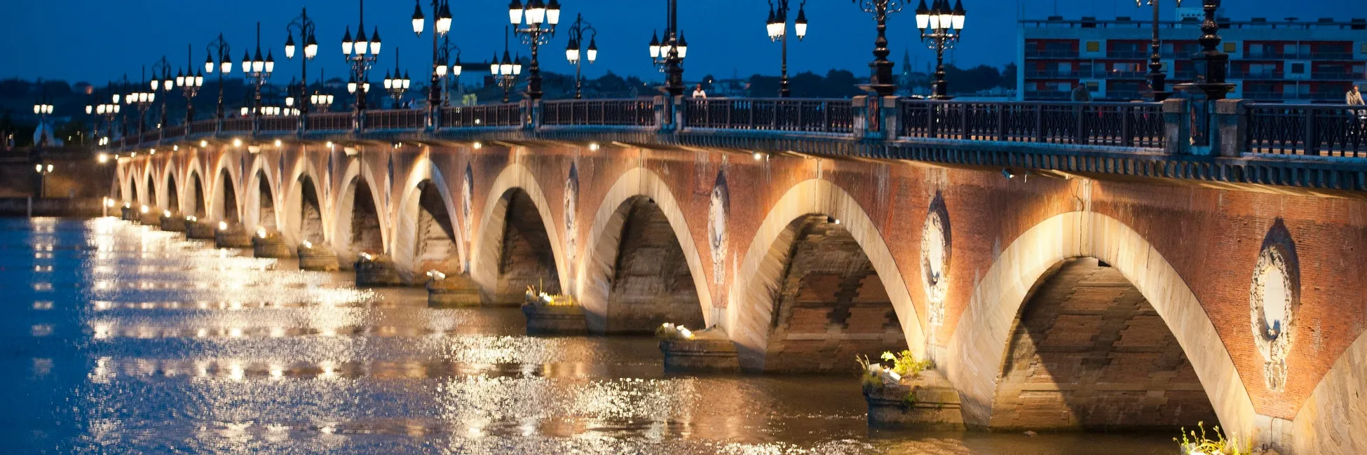 Pont de pierre à Bordeaux