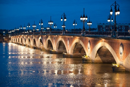christmas-in-the-bordeaux-region-port-to-port-cruise