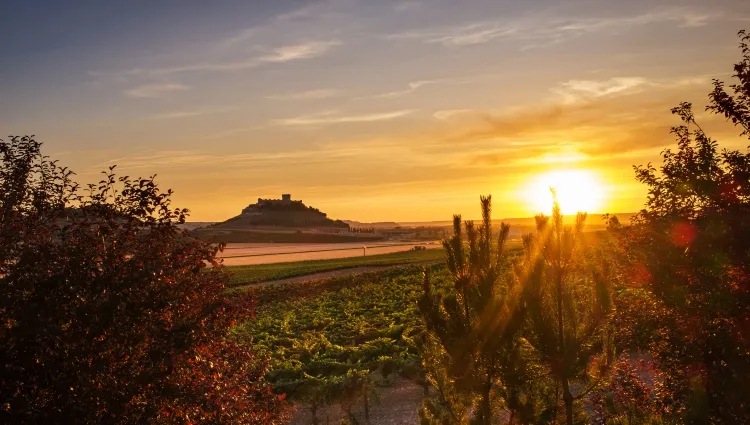 Coucher du soleil sur la nature de Penafiel 