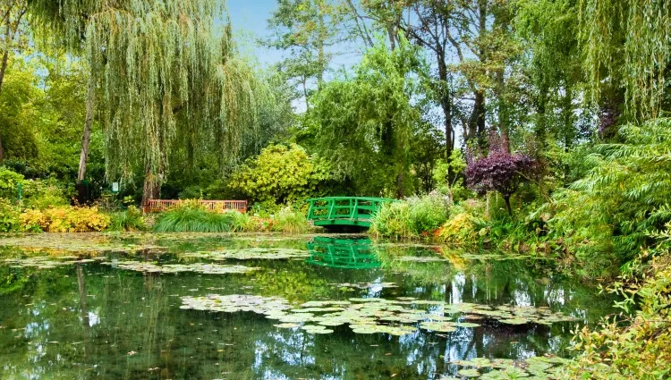 Mare dans le jardin de Monet à Giverny 