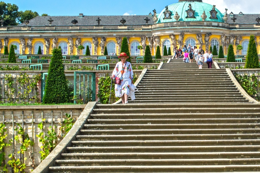 Panoramic tour of Potsdam and visit of the Sanssouci Gardens