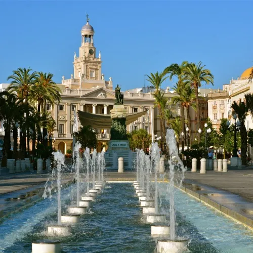 Espagne-Cadix-Fontaine-Monument-Palmier