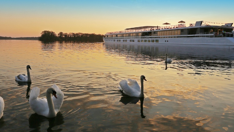 Nos Croisi Res Sur L Elbe Berlin Hambourg Prague Croisieurope Belgique