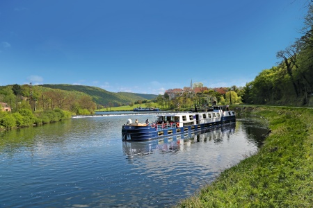 La vallée du Doubs et la Bourgogne (formule port/port)