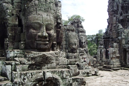 De Delta del Mekong al los Templos de Angkor, Las ciudades imperiales - 1H9_PP