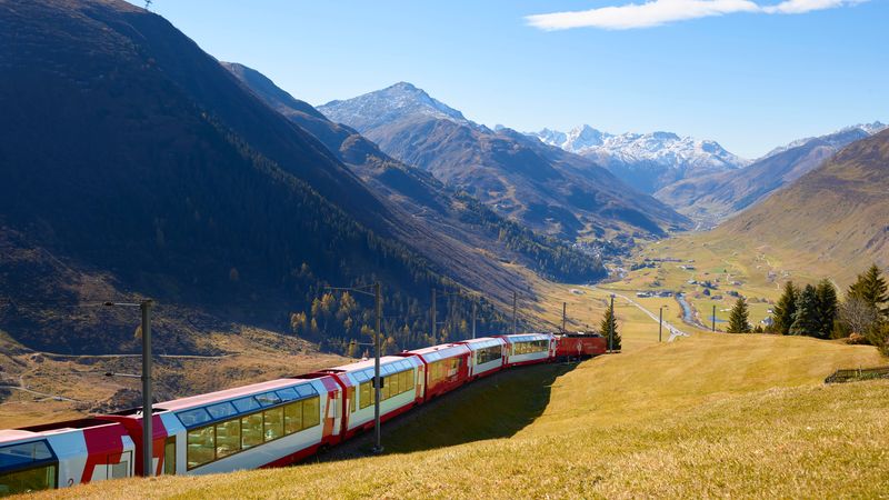 Un viaje inédito a bordo del tren Glaciar Exprés a través las regiones más bonitas de tres países - GSB_PP