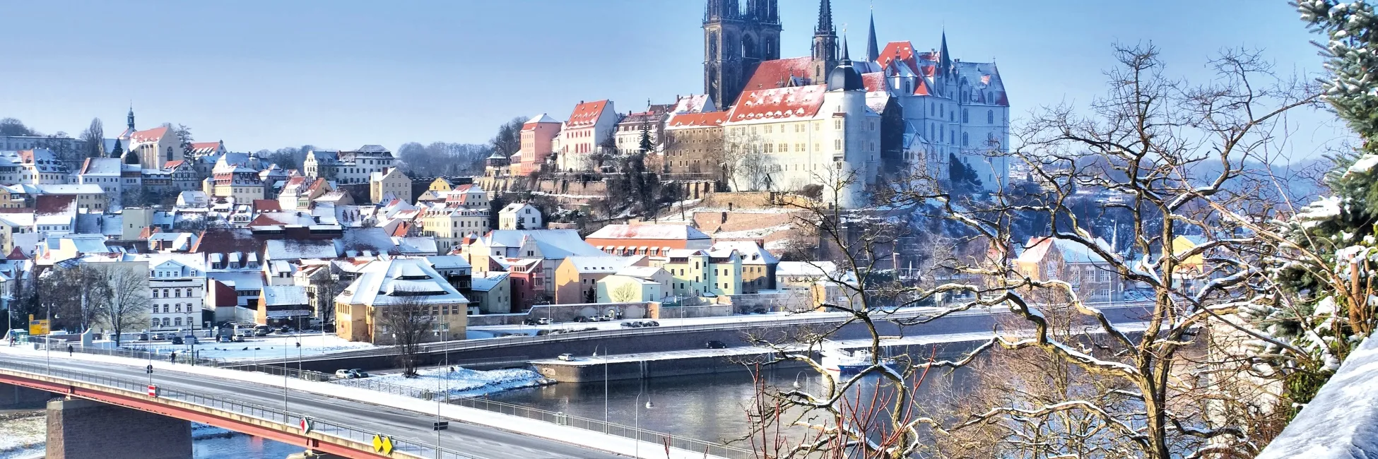 Meissen en hiver au dessus de l'Elbe 