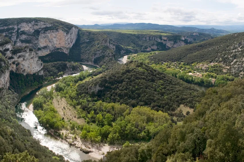 Vue sur les gorges de l'Ardèche 