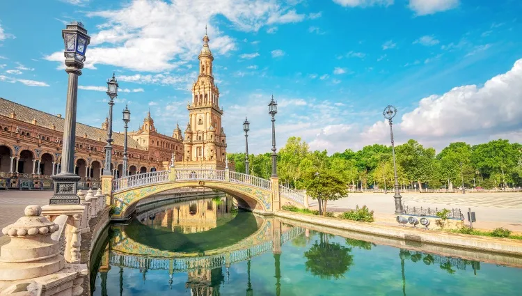 La place d'Espagne à Séville 