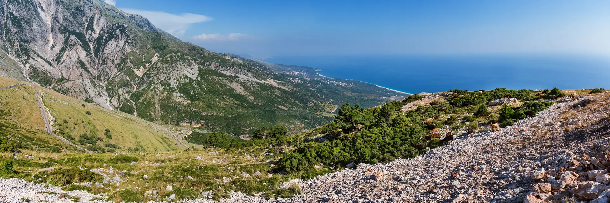Paysage sur le parc national de llogara en Albanie 