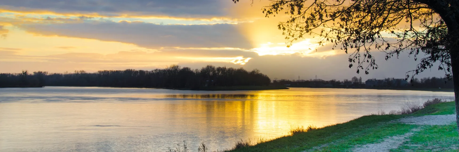 Coucher du soleil sur le Rhin 