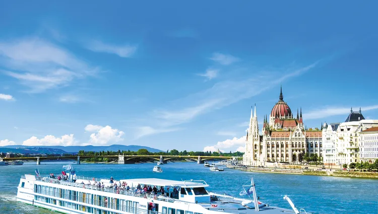 Symphony - Luxury Croatia Cruise Ship with Balcony Deck - Discover
