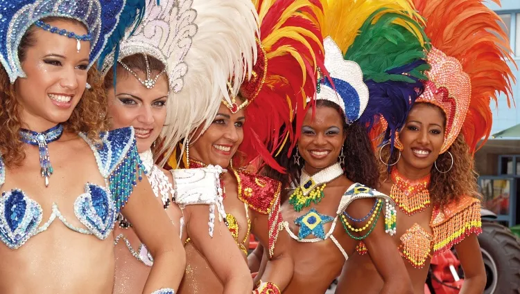 Danseuses brésiliennes d'un spectacle 