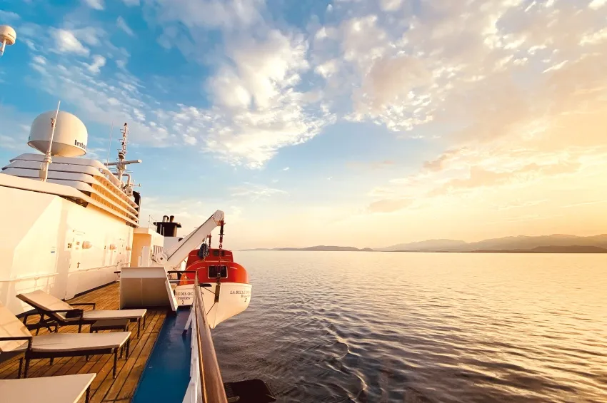 Coucher du Soleil sur La Belle des Océans 