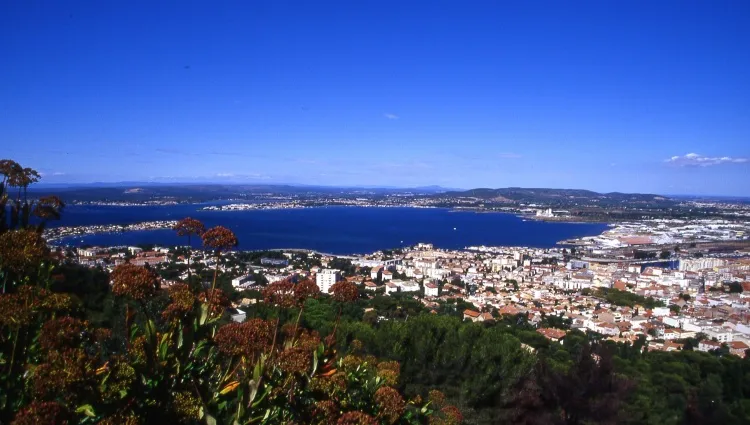 Vue panoramique sur le bassin de Thau 