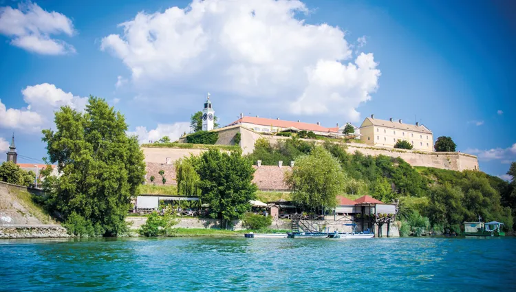 L'imposante forteresse de Novi Sad 