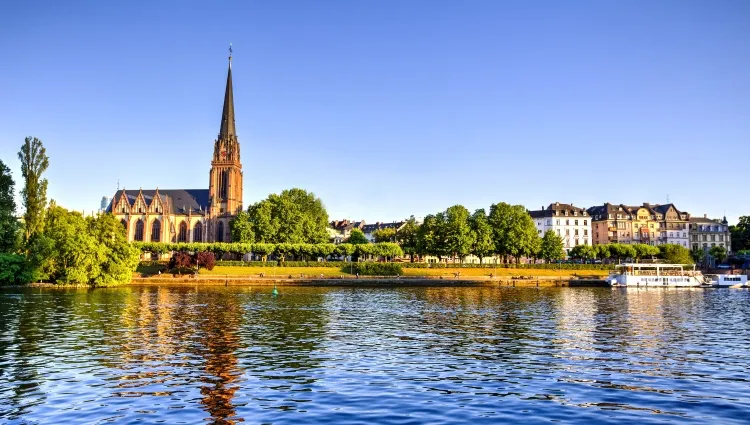 Francfort au bord du Rhin 