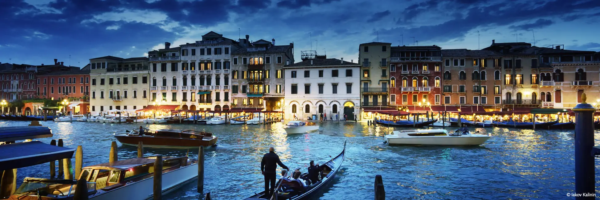 Slider canal de Venise de nuit 