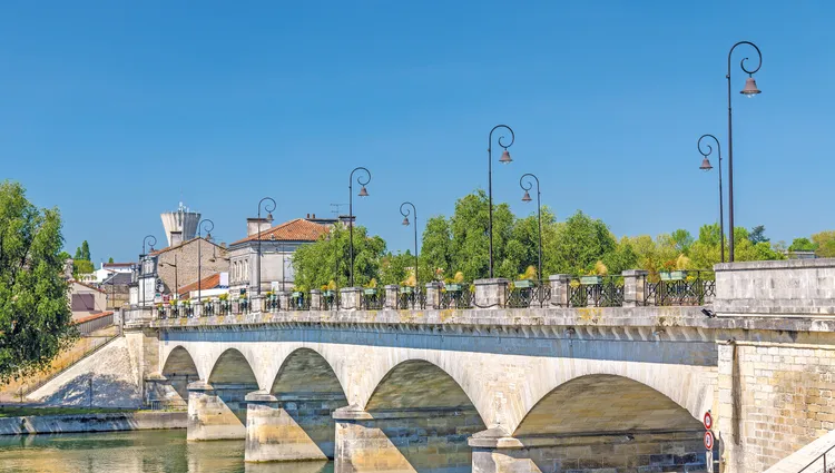 Le pont de la ville de Cognac 