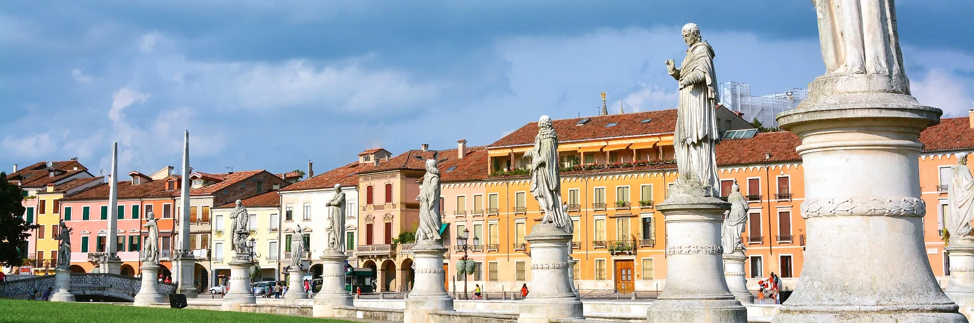 Près du canal du Prato Della Valle 