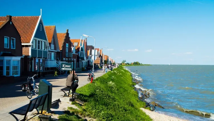 La promenade de Volendam 