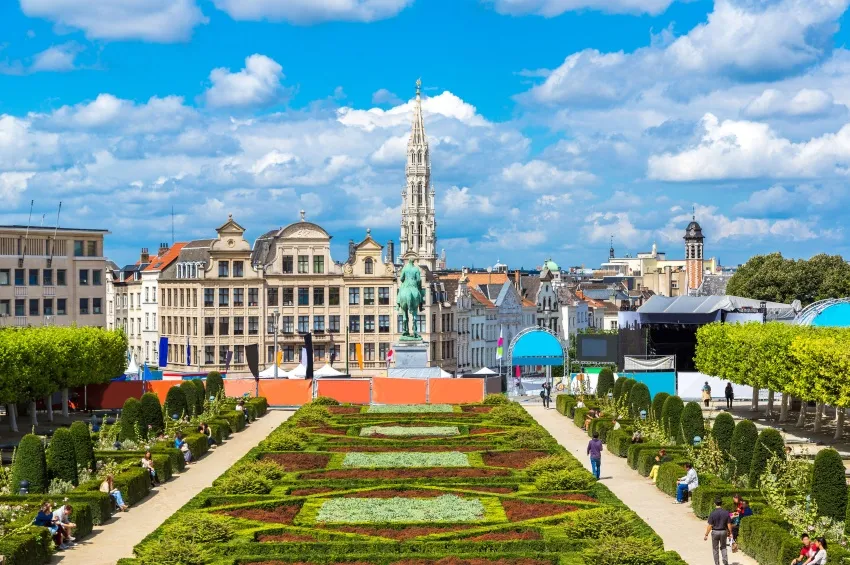 Le jardin fleurie du Mont des Arts à Bruxelles 