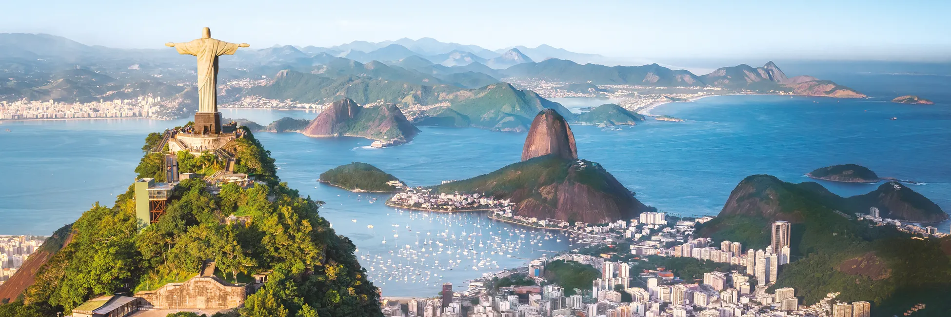 Le Corcovado au dessus de Rio-de-Janeiro 