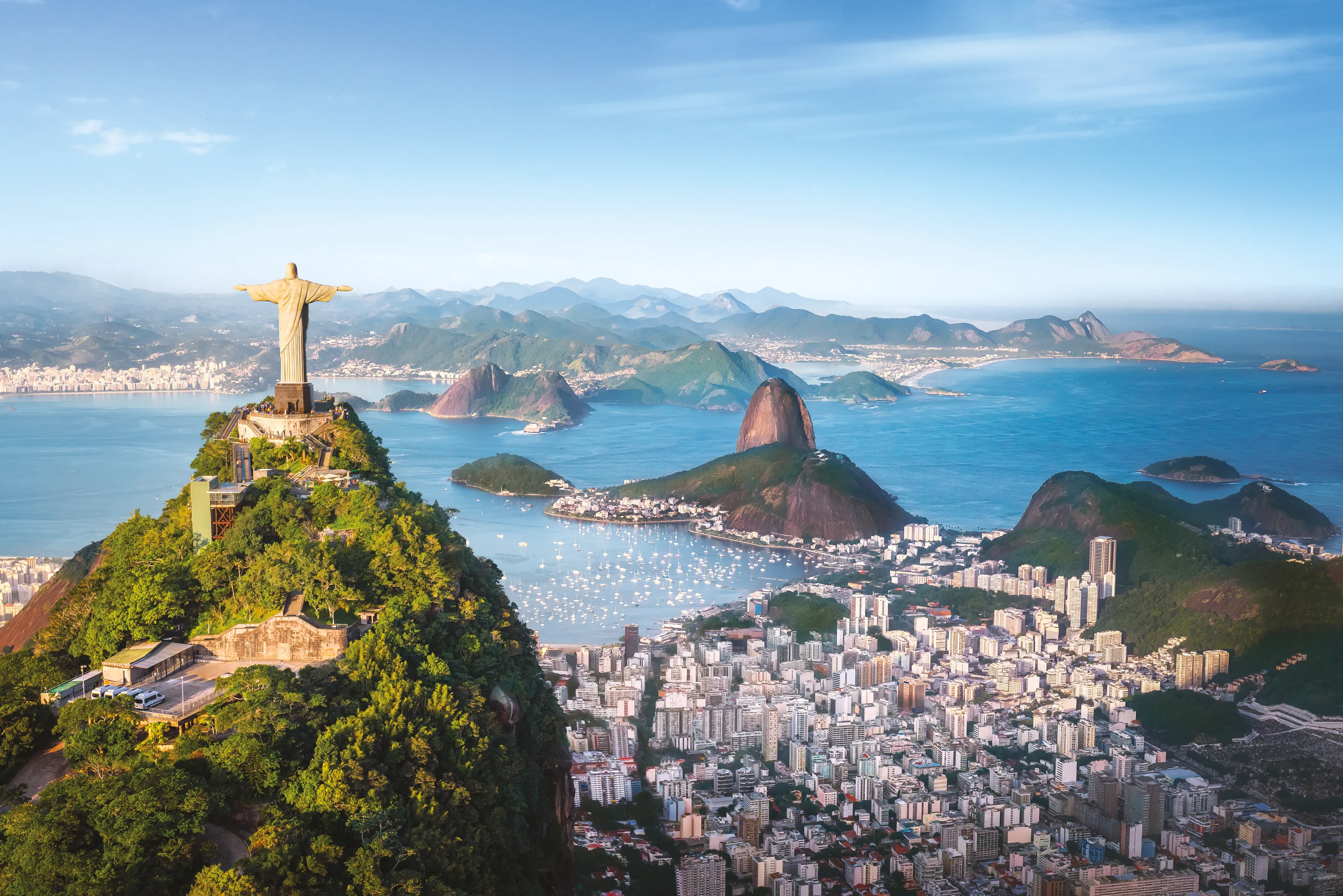 Le Corcovado au dessus de Rio-de-Janeiro 