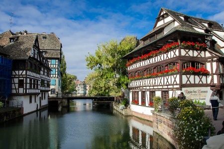 France - Alsace Lorraine Grand Est - Strasbourg - Allemagne - Croisière Gastronomie sur le Rhin avec Marc Haeberlin(2) et Serge Dubs(2)