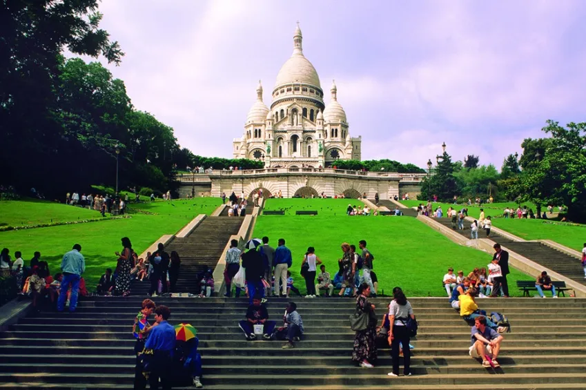 The Montmartre hilltop and the Sacré-coeur