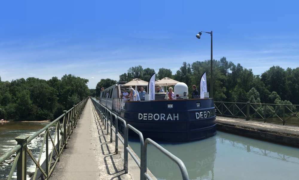 Imágenes del barco MS Déborah