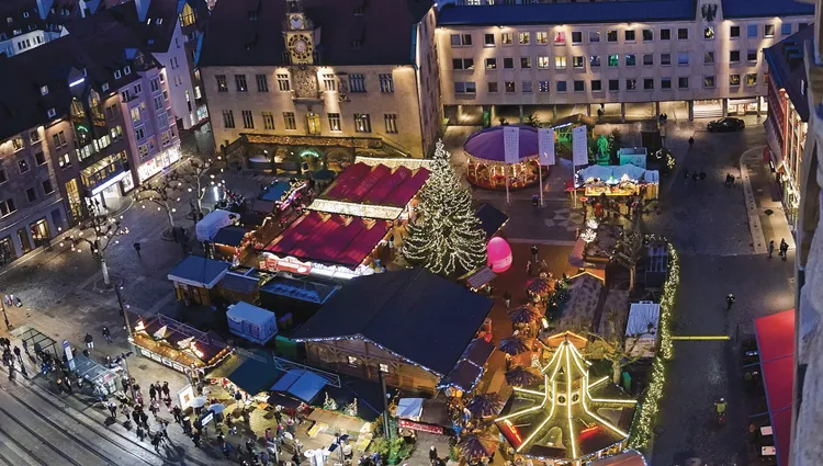 Vue du ciel du marché de Noël de Heilbronn