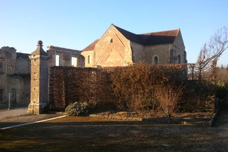Fontmorigny abbey