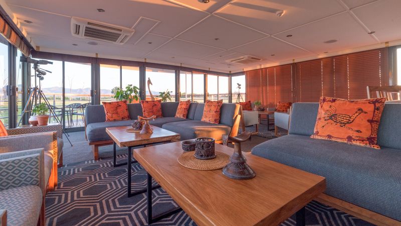lounge bar