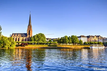 Vignette Francfort bordé par le Rhin