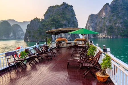 Cambodge - Vietnam - Croisière des Temples d'Angkor au Delta du Mékong, les Villes Impériales, Hanoï et la Baie d'Along