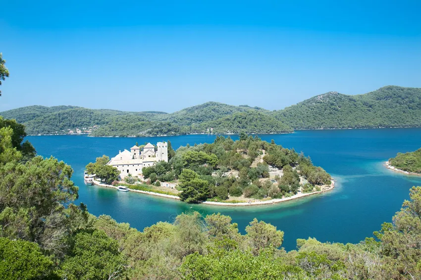 L'île de Mljet sur la mer de l'Adriatique 